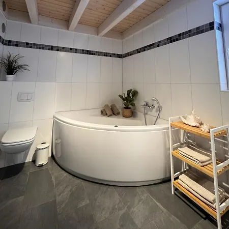 Casa vacanze Waterkant Am Mit Sauna, Kamin & Garten